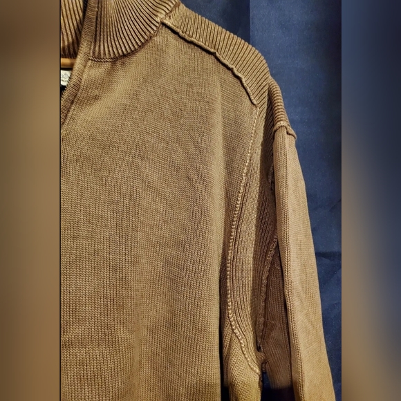 Legendary Quality Cabelas's Tan Sweater - Picture 4 of 5